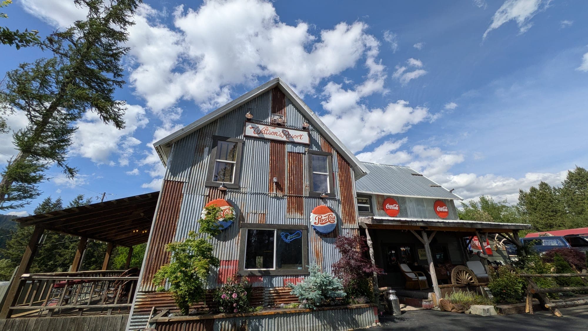 The front of Red's Tavern at Watson's Lakefront Resort